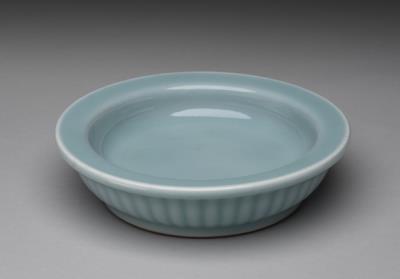 图片[3]-Saucer with sky-blue glaze, Qing dynasty, Yongzheng reign (1723-1735)-China Archive